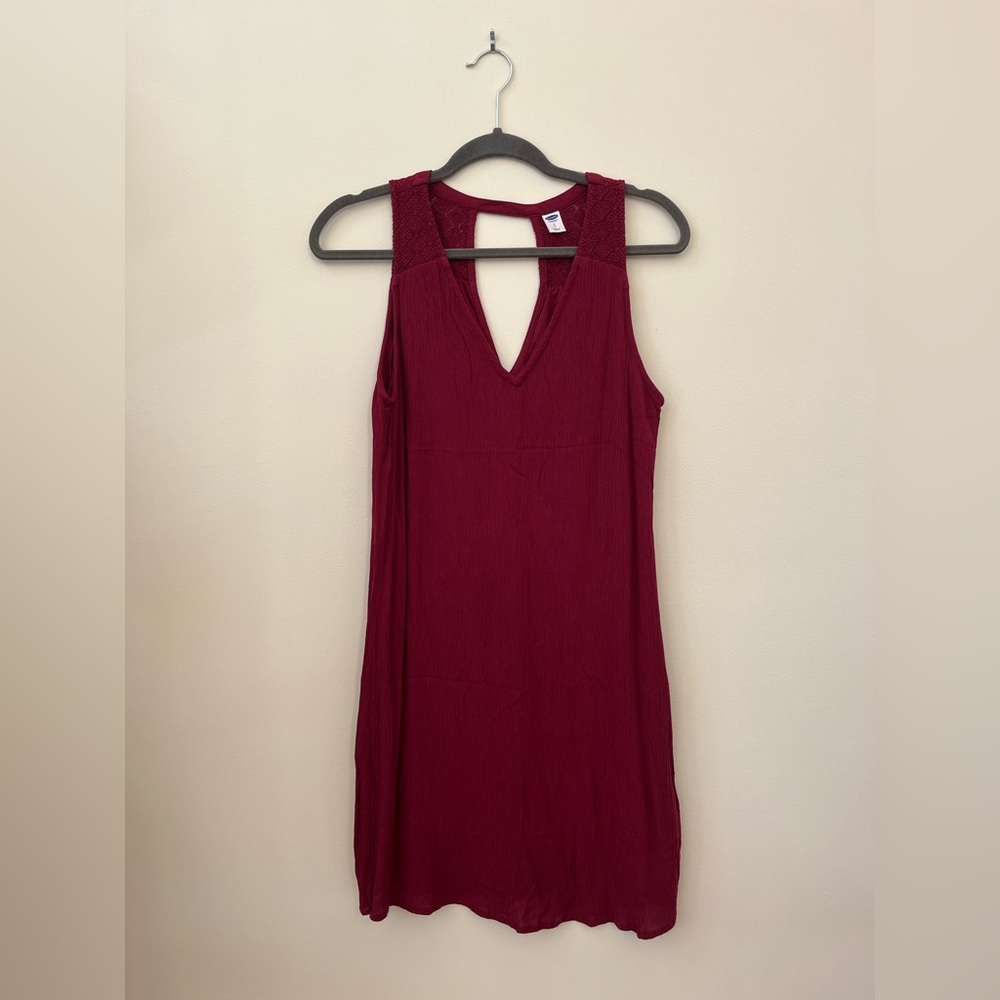 Maroon Lightweight Dress with Lace Detail